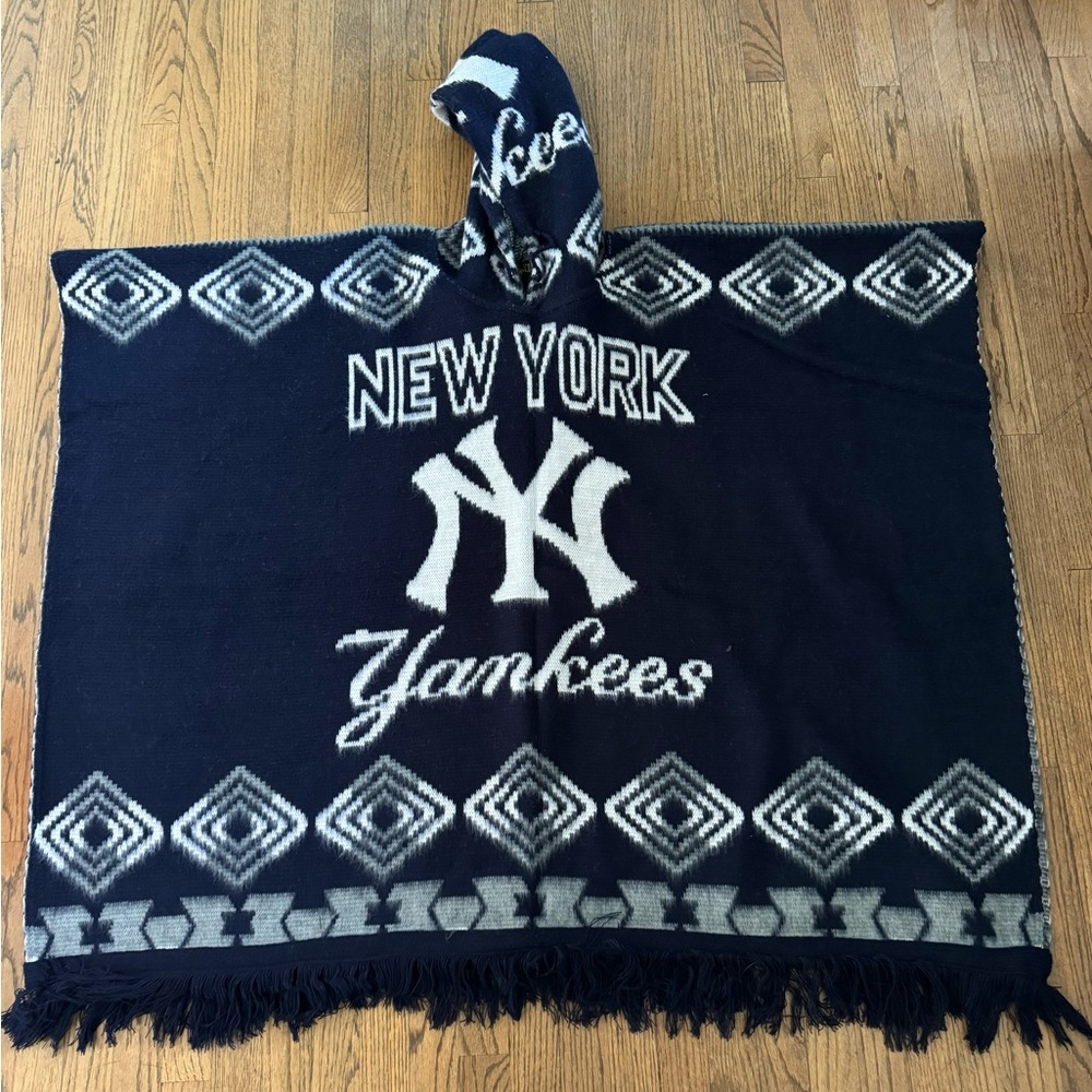 NEW NY Yankees Hoodie Pancho From Ecuador - $65 (Firm)
